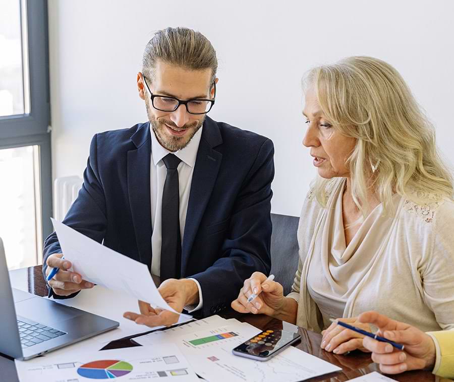 Scopri di più sull'articolo How to have a fantastic career opportunity with minimal spending